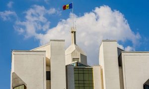 Со здания администрации президента Молдавии сняли флаг Евросоюза