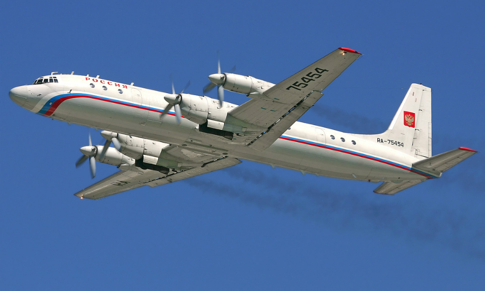 Самолет Ил-18 с офицерами на борту потерпел крушение в Якутии: есть выжившие 