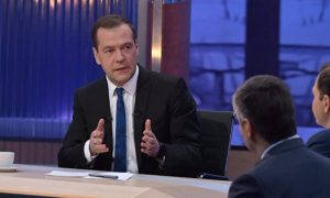 Медведев обвинил заокеанских партнеров в деградации отношений между Россией и США