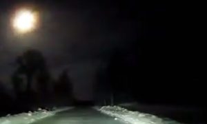 Полет яркого метеора над Архангельском сняли на видео