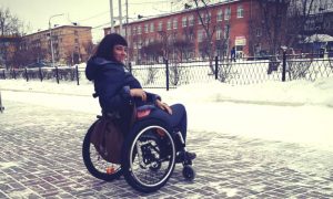 Девушку-инвалида не пустили в ночной клуб Красноярска