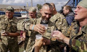 Семеро украинских бойцов полегли в результате расстрела пьяным сослуживцем в Луганской области