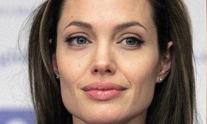 Анджелина Джоли впервые появилась на премьере фильма после развода с Питтом