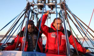 Летящие на воздушном шаре Конюхов с напарником стали новыми мировыми рекордсменами