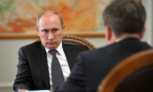 Источники в Кремле назвали первых кандидатов на увольнение среди российских губернаторов