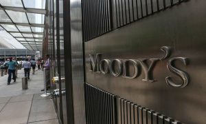 Moody's улучшило прогноз по экономическому рейтингу России от негативного до стабильного