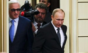 Путин посчитал преждевременными разговоры о перестановках в правительстве, - Шохин