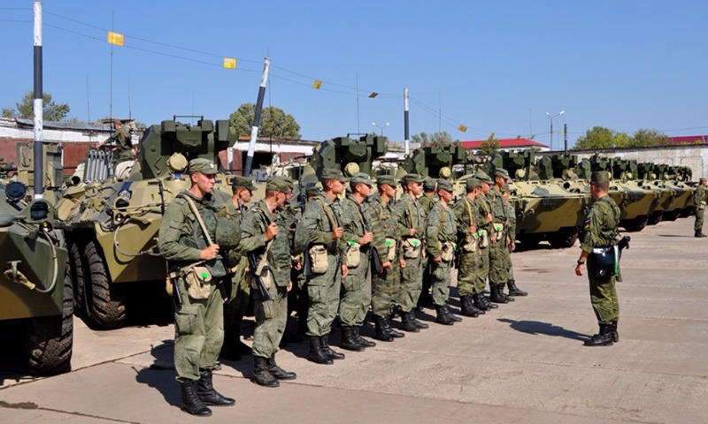 Внезапную проверку боеготовности войск объявили в Южном военном округе России 