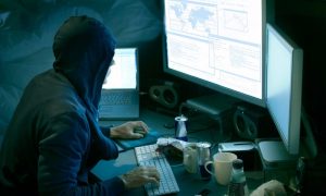 Хакеры взломали аккаунты в Twitter сотен организаций и известных личностей со всего мира