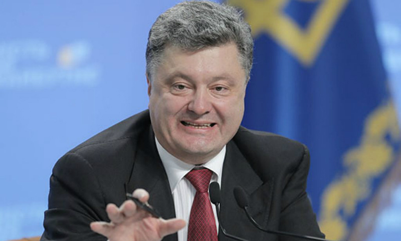 Порошенко назвал бойкот испанских фанатов футболисту Зозуле пропагандой Москвы 