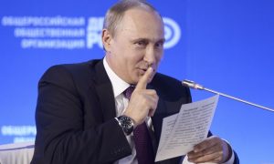 Одобряем: россияне заявили в опросе «Левада-Центра» о куда большем доверии к Путину, чем к Медведеву