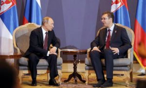 Путин поздравил победившего на выборах в Сербии сторонника дружественных отношений с Россией