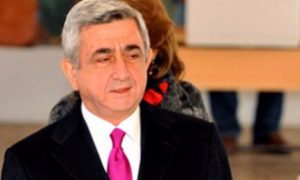 На выборах в Армении с президентом Саргсяном произошел курьезный случай