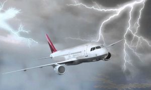 Молния попала в два подлетающих к Москве самолета