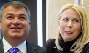 Бывший министр обороны Сердюков взял на работу секретарем любовницу Васильеву