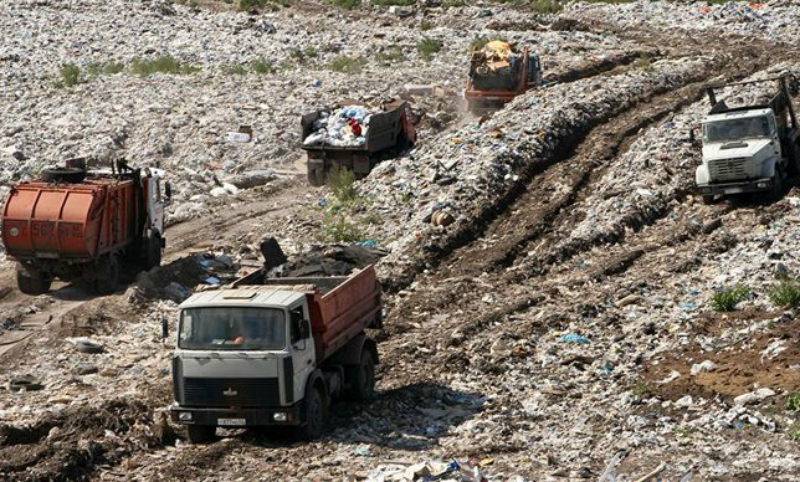 Главное - захотеть: мусор с полигона в Балашихе пообещали вывезти в течение недели 