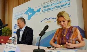Захарова сообщила о запрете иностранным журналистам посещать Крым