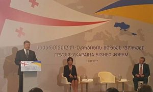 Саакашвили пожалел Порошенко, которого унизили в Грузии