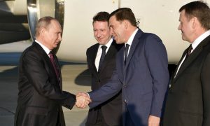 Путин поручил губернатору Свердловской области разобраться с 