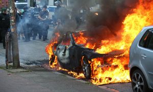Гамбург в огне: саммит G20 превратил улицы города в настоящее поле боя