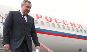 Самолет с Рогозиным из-за Румынии вместо Кишинева полетел в Минск