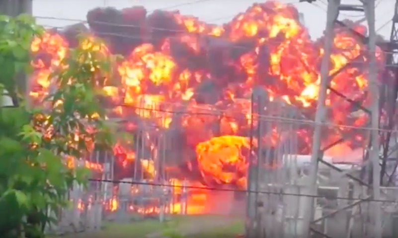 Мощный взрыв на электроподстанции потряс Томск Мощный взрыв на электроподстанции потряс Томск