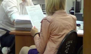 Заплатить 200 тысяч рублей киллеру пообещала иркутская студентка за жизнь родителей