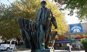 Мэр Сиэтла потребовал снести статую Ленина вместе с памятниками конфедератам