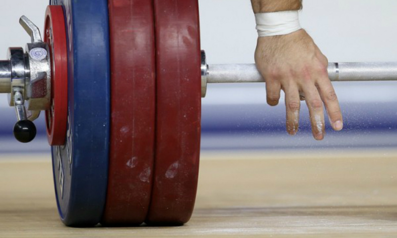 Российских тяжелоатлетов на год отстранили от международных соревнований 