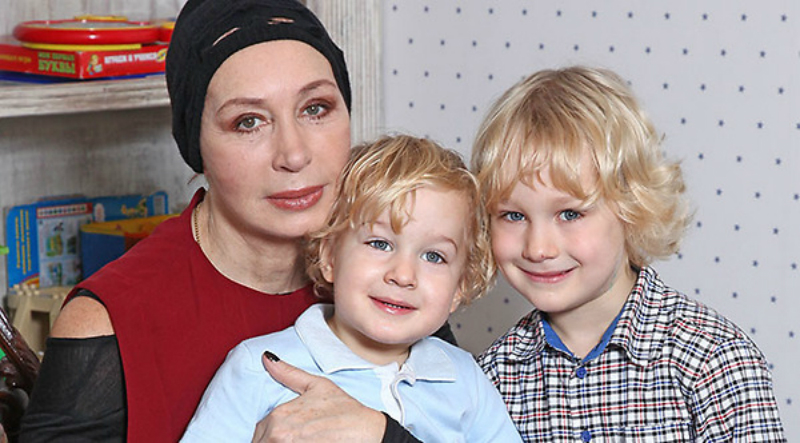 Татьяна васильева с внуками фото