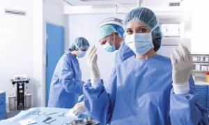 Канадские ученые заявили о превосходстве женщин-хирургов над коллегами-мужчинами