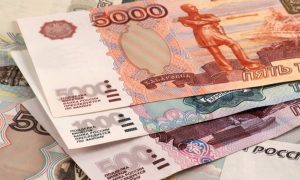 Россияне получают триллионы рублей неофициально