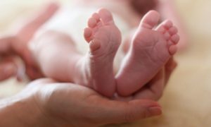 Новорожденную девочку обожгли грелкой в больнице Нижнего Новгорода