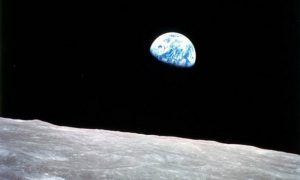 Календарь: 21 декабря - Люди отправились на Луну