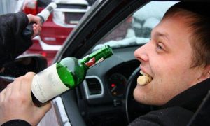 В России ужесточат наказание для пьяных водителей, якобы выпивающих 