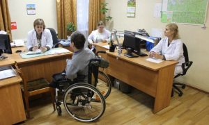 Минтруд решил пожалеть инвалидов по поручению Путина