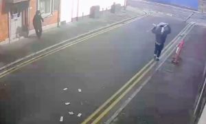 Ветер ограбил грабителя в Великобритании