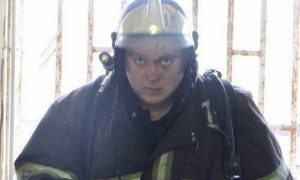 Пожарный Александр Кравченко пострадал во время пожара в 