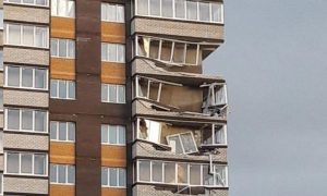 В Обнинске ураган сдул несколько балконов новой многоэтажки