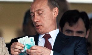 Сколько заработали Путин и Медведев в 2017 году