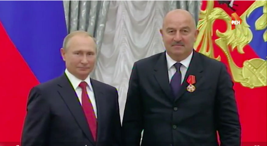 Путин наградил орденами Черчесова, Акинфеева и Игнашевича 