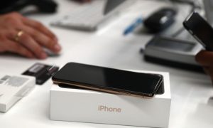 Владельцы iPhone XS обнаружили проблемы с зарядкой смартфона