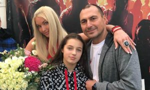 «Майбах, конь и особняк»: Волочкова рассказала, что нужно для счастья дочери