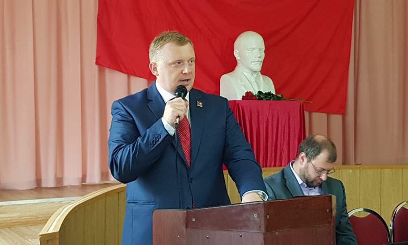 Коммунист Андрей Ищенко побеждает на выборах губернатора Приморья Коммунист Андрей Ищенко побеждает на выборах губернатора Приморья