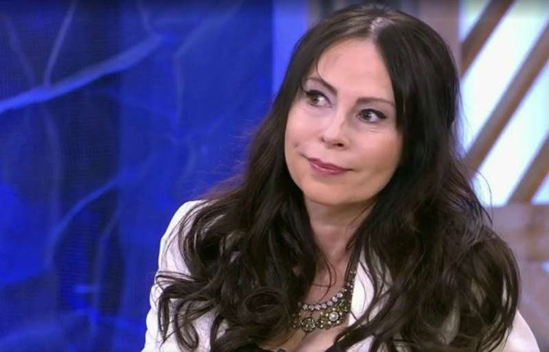 Певица Марина Хлебникова нашла труп бывшего мужа у себя дома 