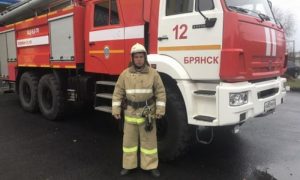 Брянский пожарный спас 10 соседей в свободное от службы время
