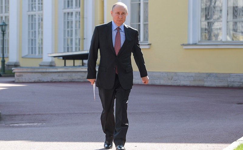 Путин утвердил 15 критериев оценки работы губернаторов Путин утвердил 15 критериев оценки работы губернаторов