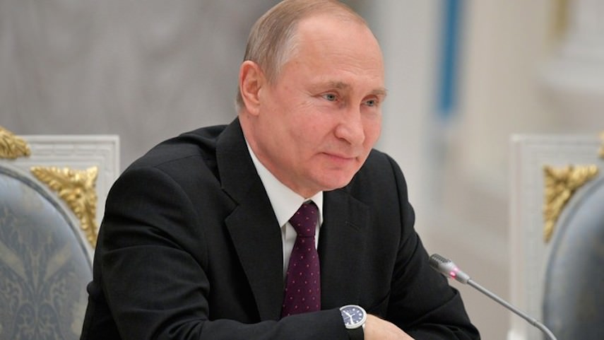 Путин поздравил российских учителей