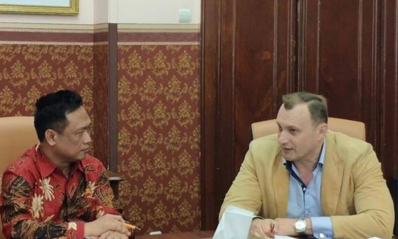 Руководитель проекта «муниципальная дипломатия» Аркадий Павлинов: Руководитель проекта «муниципальная дипломатия» Аркадий Павлинов: