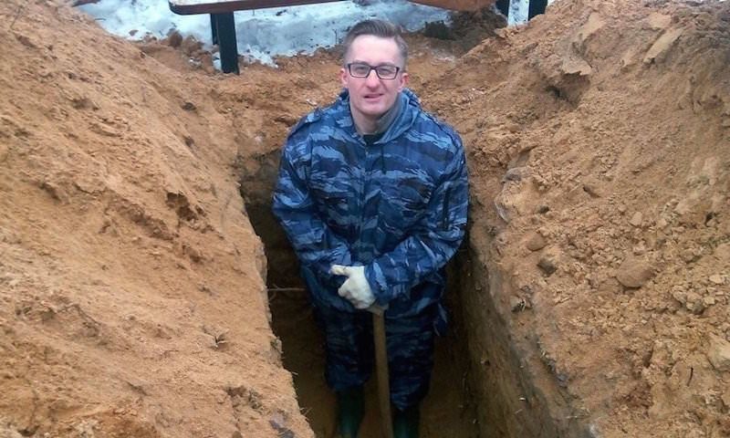 Мужа юриста ФБК заподозрили в связях с «кладбищенской мафией» Москвы Мужа юриста ФБК заподозрили в связях с «кладбищенской мафией» Москвы